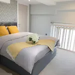 Duplex 2-Bedroom Apartment In Liverpool Centre